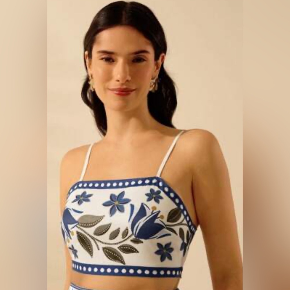 NWT LANE BRYANT SQUARE CUT, ADJUSTABLE STRAPS CROP TOP. SMOCKED BACK 22/24.